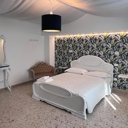 Holiday home Lellolocations - Casa Solfanuccio San Costanzo